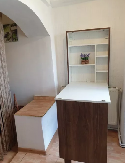 Apartament cu o camera de inchiriat situat in zona Hala Centrala 